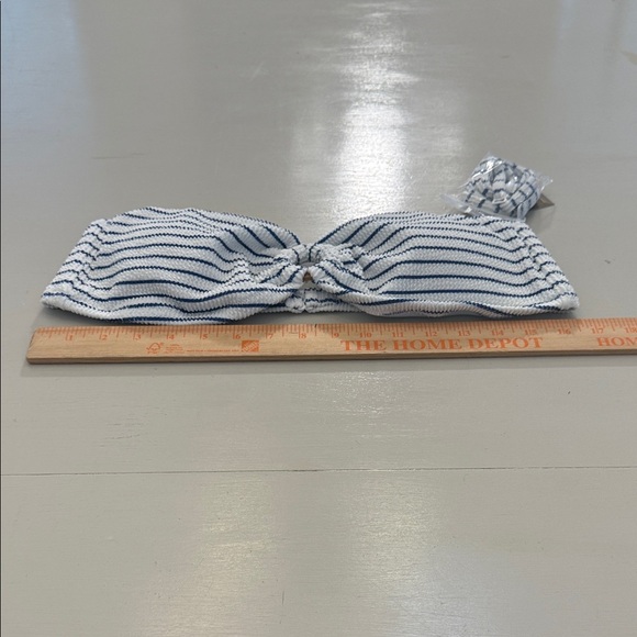 J. Crew Bandeau scrunchie bikini top with O-ring Size L - Picture 6 of 10